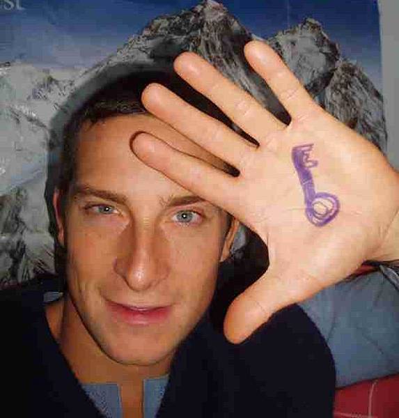 荒野求生專家-Bear Grylls (1).jpg 荒野求生專家-Bear Grylls (1).jpg