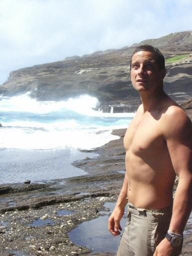 荒野求生專家-Bear Grylls (3).jpg 荒野求生專家-Bear Grylls (3).jpg