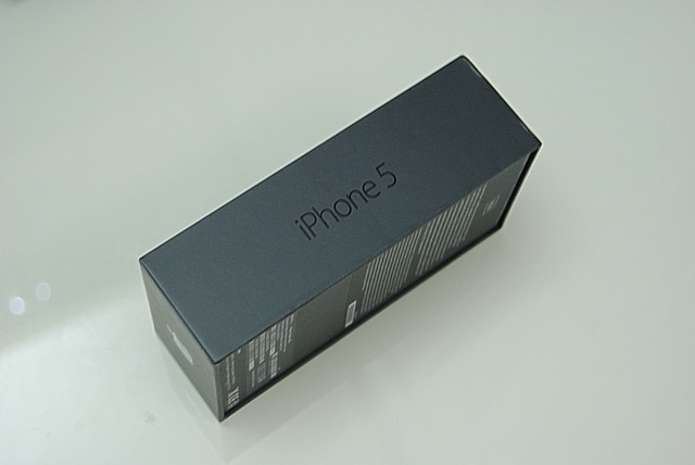 我也來開箱iPhone 5！剪卡，包膜完整紀錄 