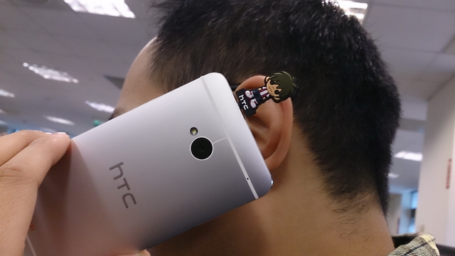 歡樂星期五 新HTC One 到貨開箱 (圖多)