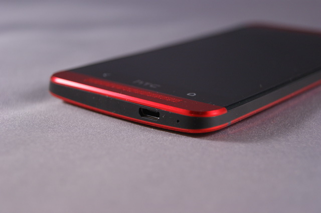 我最搶眼 新HTC One 魅力紅開箱+包膜分享