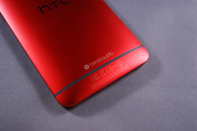 我最搶眼 新HTC One 魅力紅開箱+包膜分享