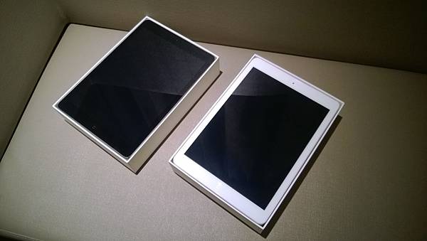 輕飄飄 iPad air 香港 銀+太空灰 雙開箱文