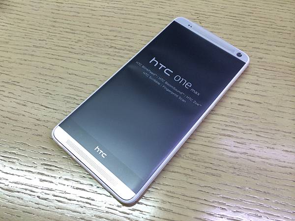 HTC One max 大視界 詮釋完美行動影音