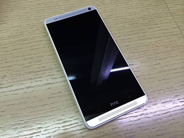 HTC One max 大視界 詮釋完美行動影音