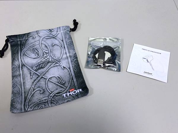 雷神之鎚行動電源 超人氣 話題小物 開箱 雷神之鎚行動電源 超人氣 話題小物 開箱