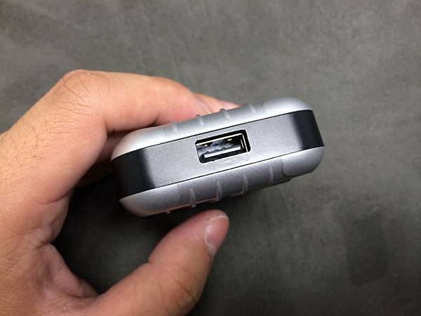 旅遊隨行 just mobile Gum++ 行動電源開箱