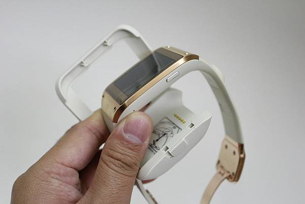 可以講電話的手錶 GALAXY Gear 入手開箱