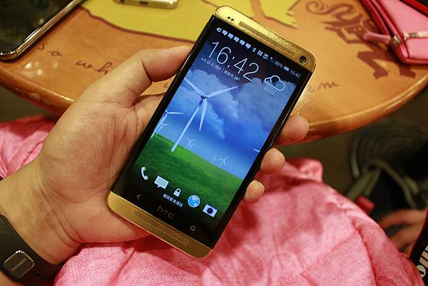 24K鍍金典藏版HTC One M7 全台灣只有3支