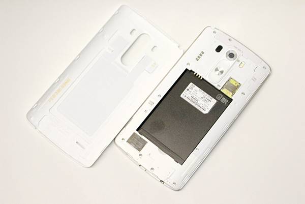 真的很強大 LG G3 窄邊框大螢幕機皇登場