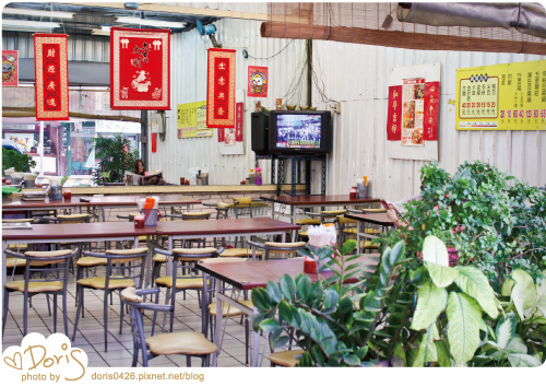 店內座位.jpg 店內座位.jpg