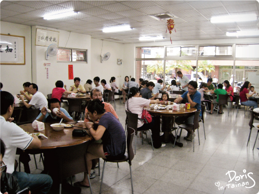 店內客滿.jpg 店內客滿.jpg