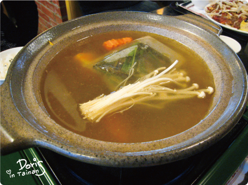餐點-鍋底.jpg 餐點-鍋底.jpg