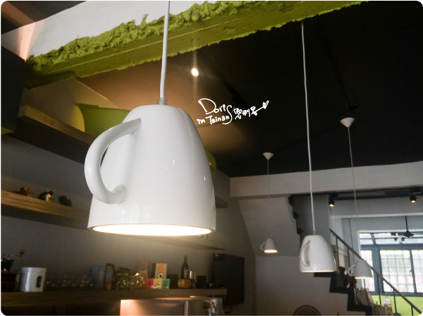 2014-06-21AWAY014-店內2.jpg 2014-06-21AWAY014-店內2.jpg