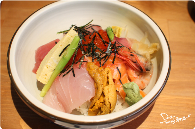 吉田日本料理-綜合海鮮丼.jpg 吉田日本料理-綜合海鮮丼.jpg