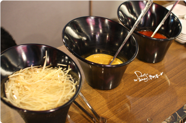 九龍茶餐廳-調味區2.jpg 九龍茶餐廳-調味區2.jpg