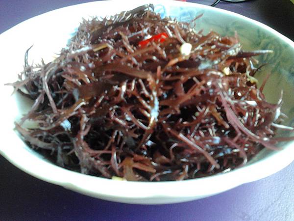 涼拌海帶芽盤