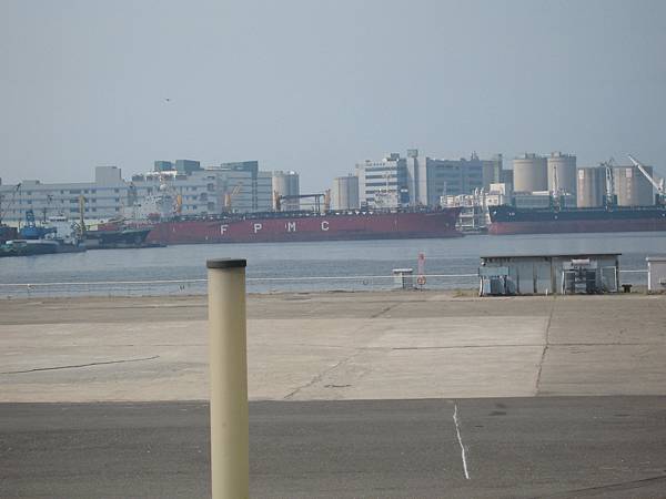 38.遙望華東科技廠房與台塑石化的船隻FPMC.JPG 38.遙望華東科技廠房與台塑石化的船隻FPMC.JPG