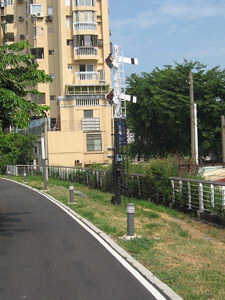 39.臨港線舊有的鐵道設施.JPG 39.臨港線舊有的鐵道設施.JPG