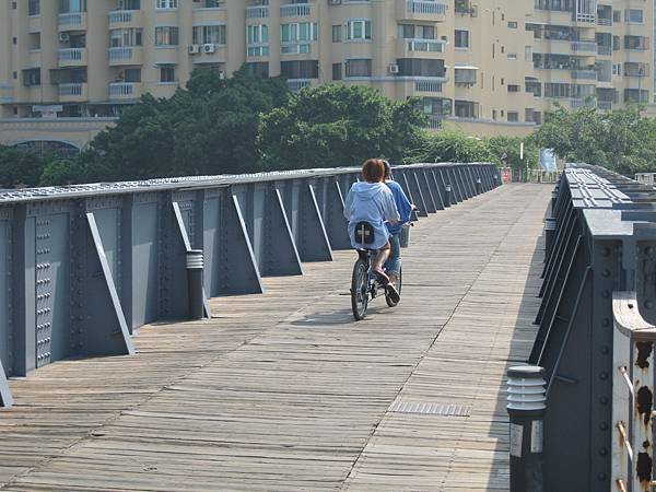 39.嘿咻嘿咻努力向前騎.JPG 39.嘿咻嘿咻努力向前騎.JPG