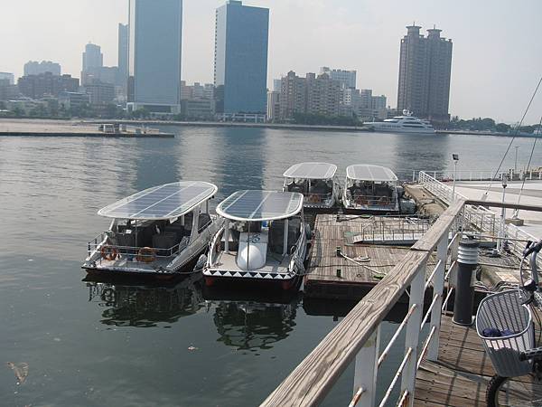 35.太陽能的遊艇.JPG 35.太陽能的遊艇.JPG