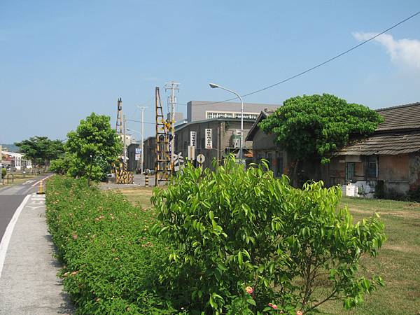 54.一旁有歷史風味的景致.JPG 54.一旁有歷史風味的景致.JPG