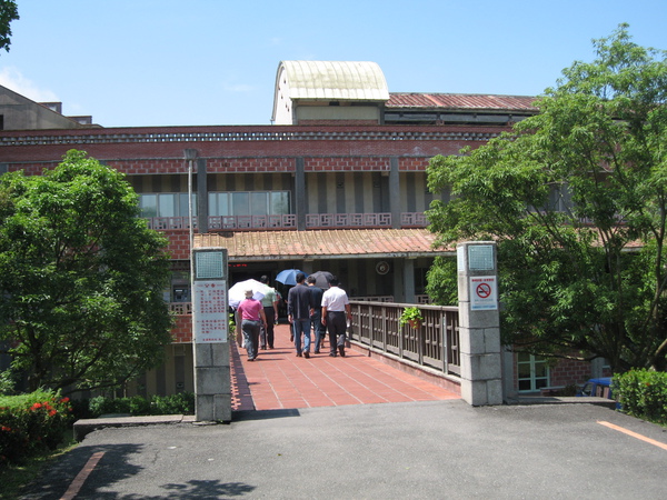 宜蘭縣府大門.JPG 宜蘭縣府大門.JPG