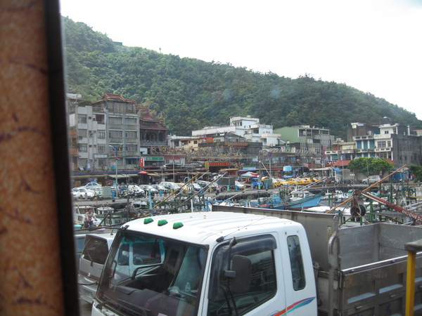 熱鬧的南方澳漁港.JPG 熱鬧的南方澳漁港.JPG