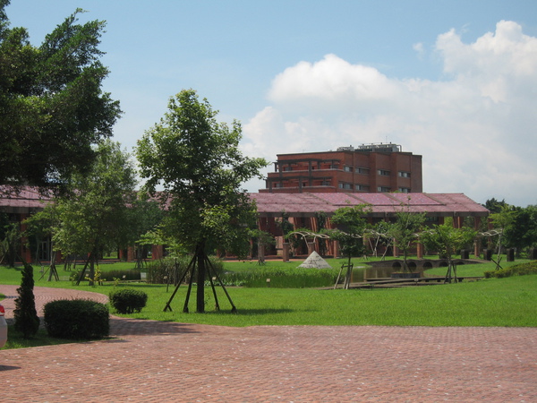 縣府外優美的景色.JPG 縣府外優美的景色.JPG