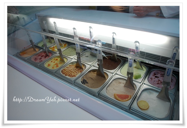 新竹南大路義式手創冰淇淋各式各樣口味