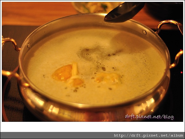 DSC_0989.JPG DSC_0989.JPG