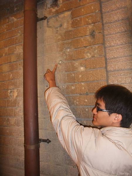 林百貨還留有二戰時的彈孔 林百貨還留有二戰時的彈孔