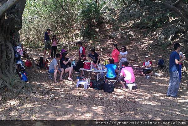 IMAG0503,野餐的人們.jpg