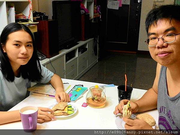 2015-05-04 06.59.10 2015-05-04 06.59.10