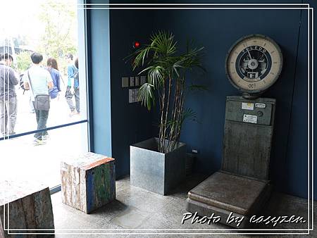 P1570258P146 P1570258P146