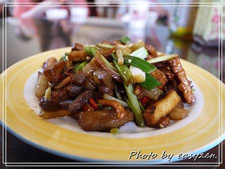 P1570319P12 P1570319P12