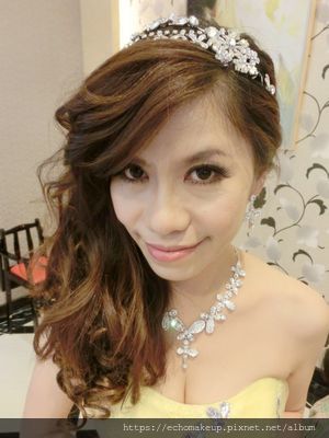 側邊浪漫高雅大捲髮女神風線條感外捲澎鬆 (1).jpg