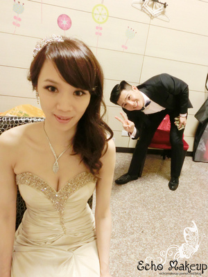 Karen 貴族仕女風 側捲髮金色禮服窄版合身 (2).jpg