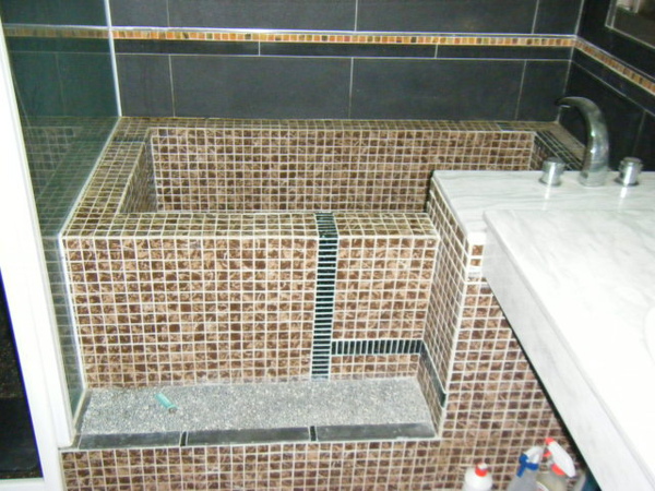 091227-二樓單面模斜支撐及水電放樣01