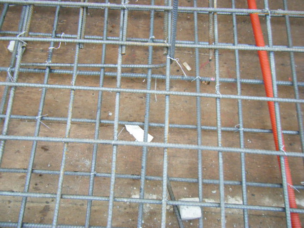 091230-二樓頂板灌漿01