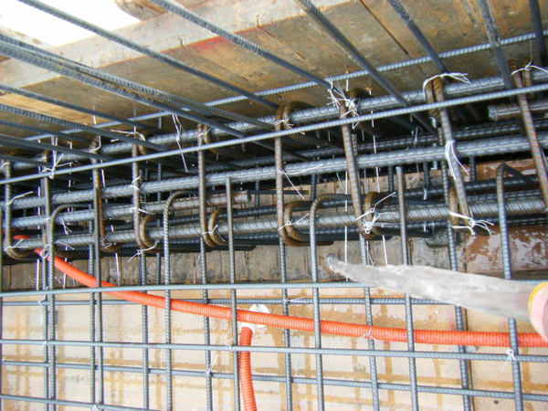 091230-二樓頂板灌漿03