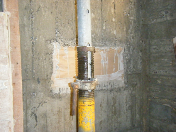 100122三樓養護2及拆除側模11 100122三樓養護2及拆除側模11