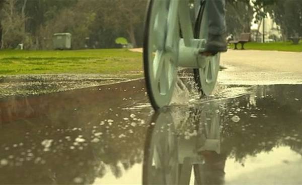 Izhar-Gafni-cardboard-bike-2