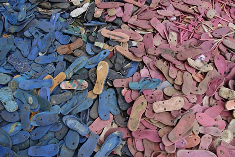 dzn_A-Flip-Flop-Story-by-Diederik-Schneemann-8 dzn_A-Flip-Flop-Story-by-Diederik-Schneemann-8