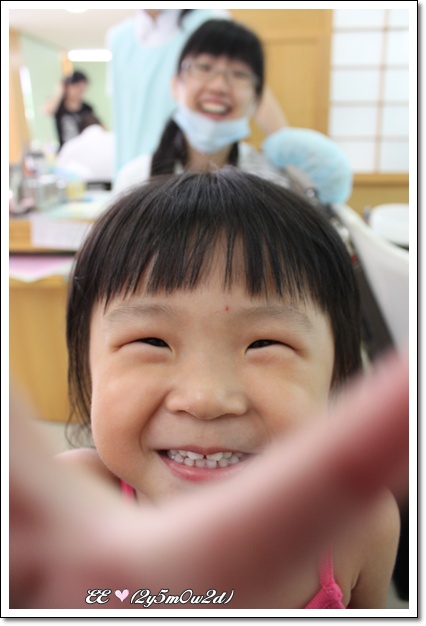看完牙齒要起身的模樣.jpg 看完牙齒要起身的模樣.jpg