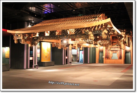 吊掛雕刻屋簷 吊掛雕刻屋簷