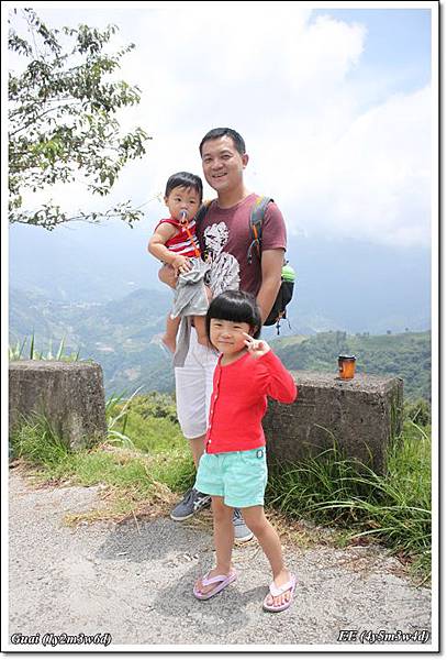 父子女羊角村停好車後.JPG 父子女羊角村停好車後.JPG