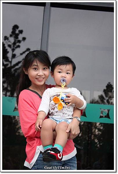 整個抱乖乖起來.JPG 整個抱乖乖起來.JPG