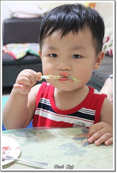 吃滿嘴.JPG 吃滿嘴.JPG