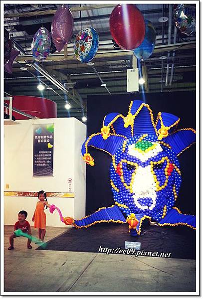 搞笑兩寶與面具.jpg 搞笑兩寶與面具.jpg